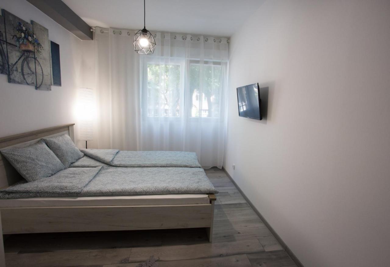 Apartman Petres Sombor Esterno foto
