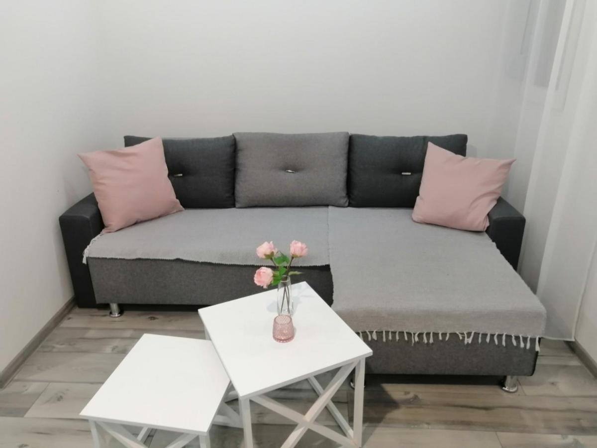 Apartman Petres Sombor Esterno foto