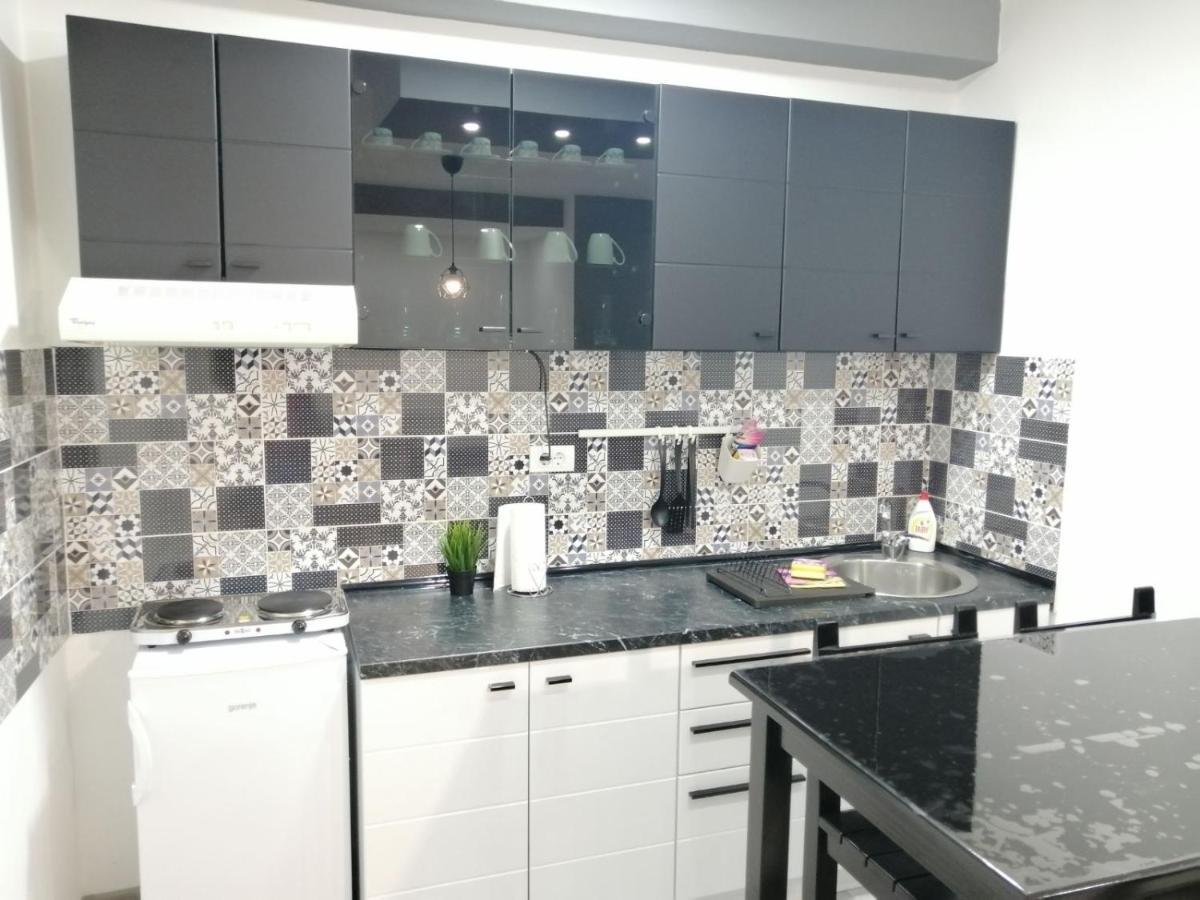 Apartman Petres Sombor Esterno foto